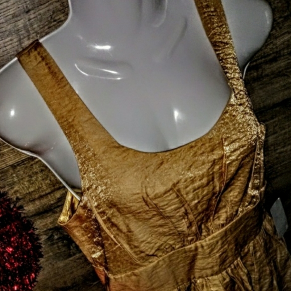 Love 21 Dress Size S Peplum Ruffle Gold NWT - Picture 6 of 10